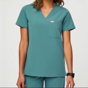 FIGS HYDRO GREEN SCRUB TOP
